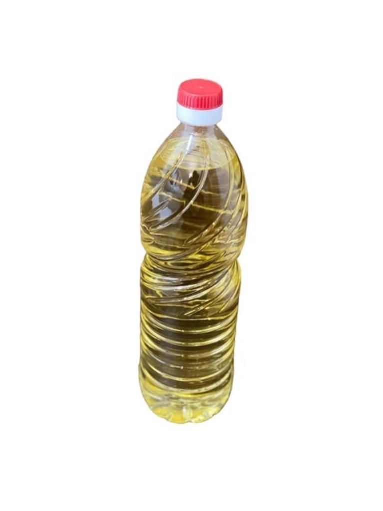 Product image - Refined deodorized sunflower oil manufactured from the natural sunflower seeds without chemical treatment. The color range of sunflower oil is from clear light yellow to golden hue. www.exgspgmbh.com